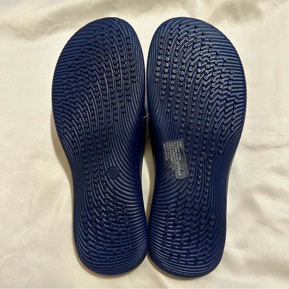 Colorful Striped Flip Flops - Picture 5 of 6